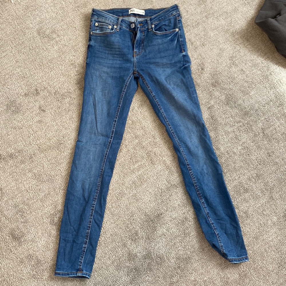 Zara skinny blue jeans size 4